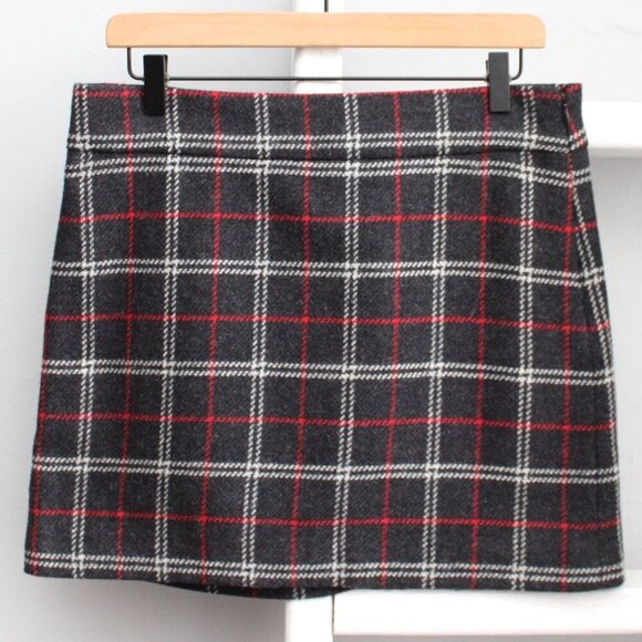 J. Crew Black & Red Plaid Tartan Wool Mini Straight Skirt Size 8 - Picture 1 of 4